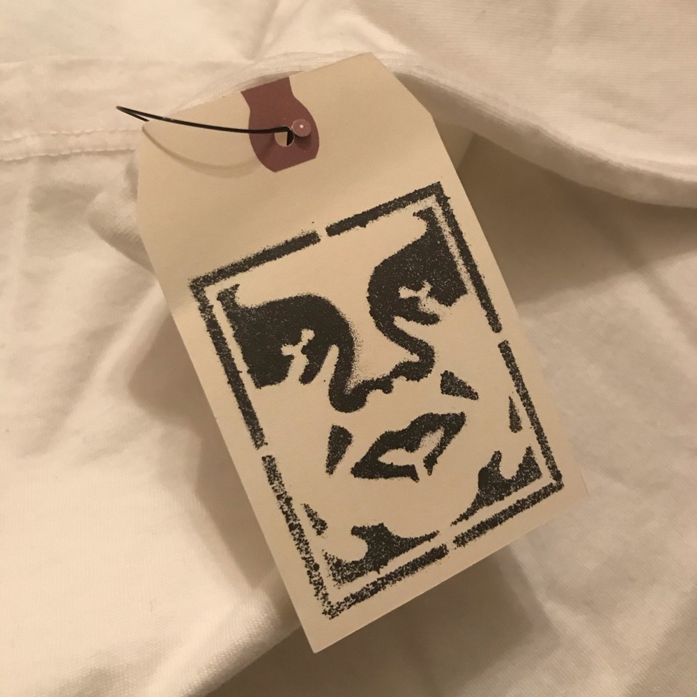 Obey Script BRAND NEW - Picture 4 of 5